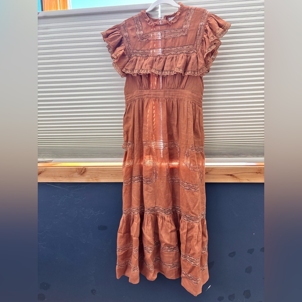 Rare Doen light brown maxi dress with cap sleeve, lace trim.